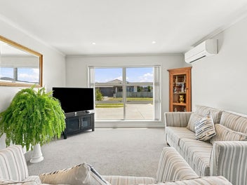 | Immaculately presented |