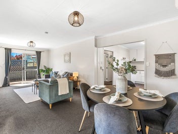 Sunny, Private & Easy-Care Living!