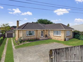 Hillcrest Charm with Space to Spare