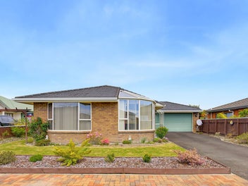 2 Rochfort Place