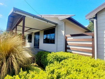 Stunning Renovated Home With River Mountain Views.