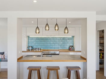 Two Homes, One Peaceful Retreat - Stunning Vistas