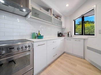 Affordable Living ! Double Parking!