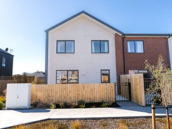 Ready Now Secure Home in Somerfield for $490,000