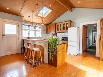 STUNNING 5 BEDROOM CHARACTER IN KARORI