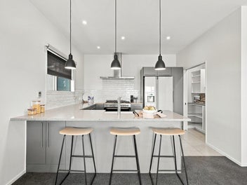Wonderful Views, Exceptional Family Living!