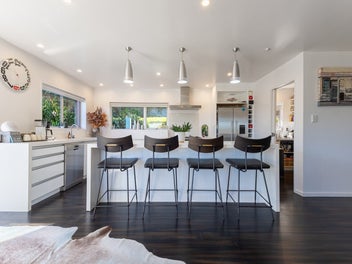 Versatile living