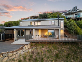 Modern mid-century elegance
