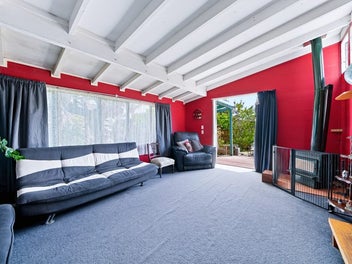 810m² MOL IN PAPATOETOE- VENDORS MUST SELL!