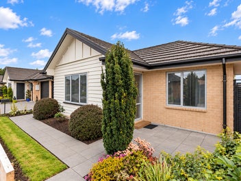 Easy Living, Excellent Location