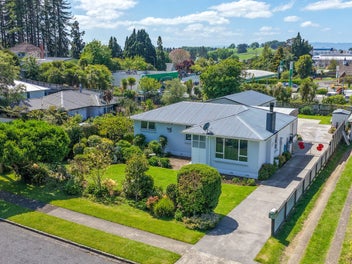 Stunning Style, Space & Sophisticated Living