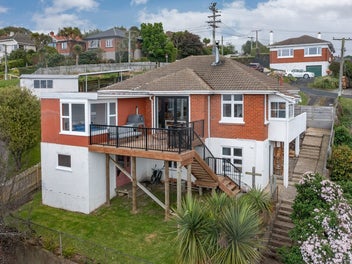 Elevated Living with Views to Impress