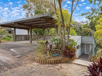 Macleans Zone – Great Do-Up Opportunity!