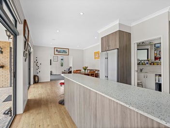 Multiple Living Options or Home & Income in Maunu