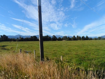 Love of Land and Lucre, Golden Bay