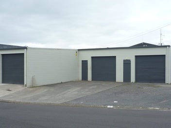 Image 1 of 8