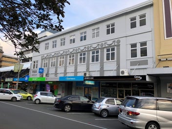 Image 1 of 1