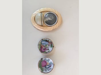 Image 1 of 6