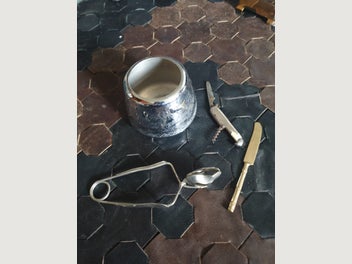 Image 1 of 4