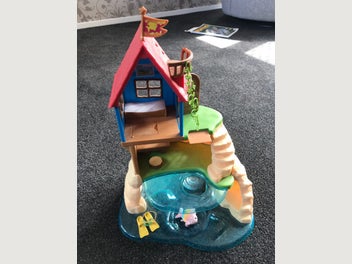 Image 1 of 4