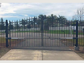 Image 1 of 7
