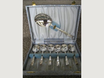 Image 1 of 3