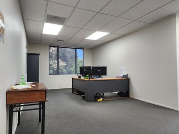 Image 1 of 1