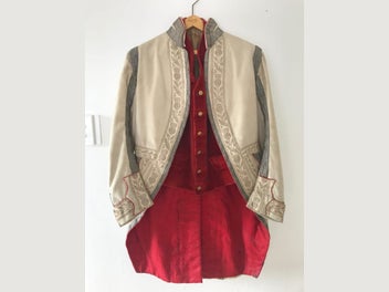 Image 1 of 7