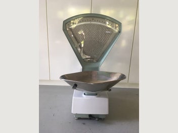 Image 1 of 6