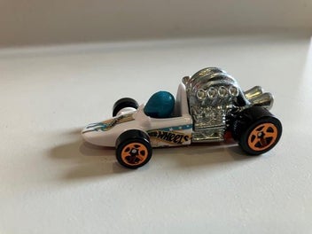Image 1 of 4