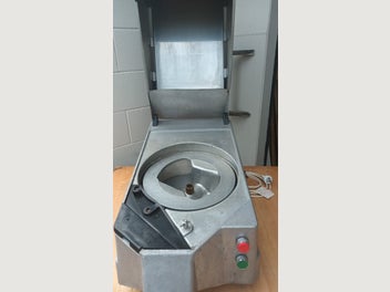 Image 1 of 5