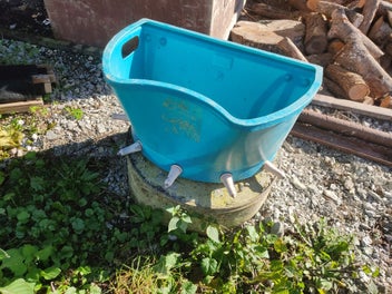 Image 1 of 6