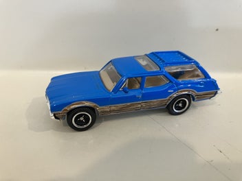 Image 1 of 6