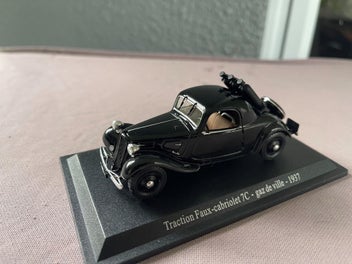 Image 1 of 7