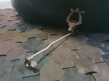 Image 1 of 5