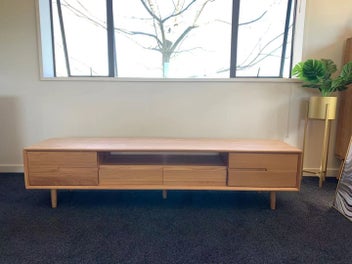 Image 1 of 20