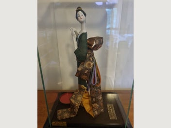 Image 1 of 5
