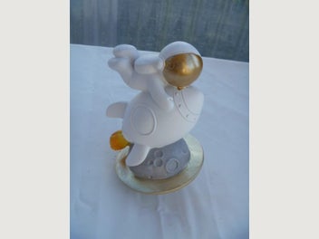 Image 1 of 8