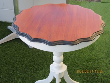 Image 1 of 8