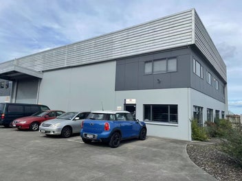 Image 1 of 5