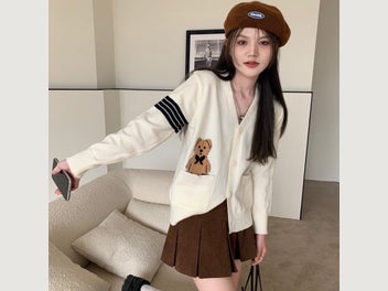 Image 1 of 4