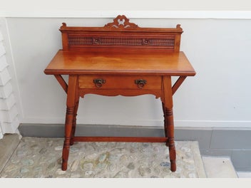 Image 1 of 5