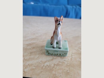 Image 1 of 6