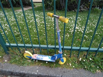 Image 1 of 4
