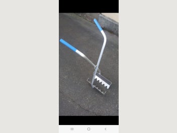 Image 1 of 3