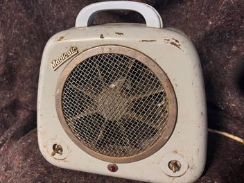 Image 1 of 4
