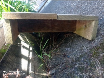 Image 1 of 2