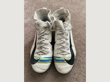 Image 1 of 6
