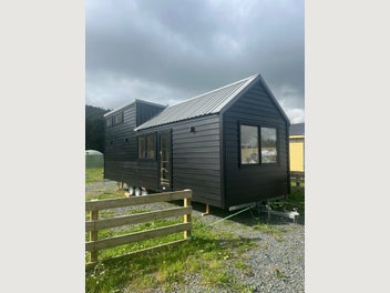 Image 1 of 18