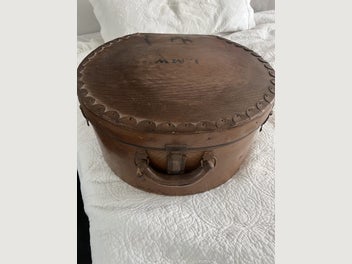 Image 1 of 7